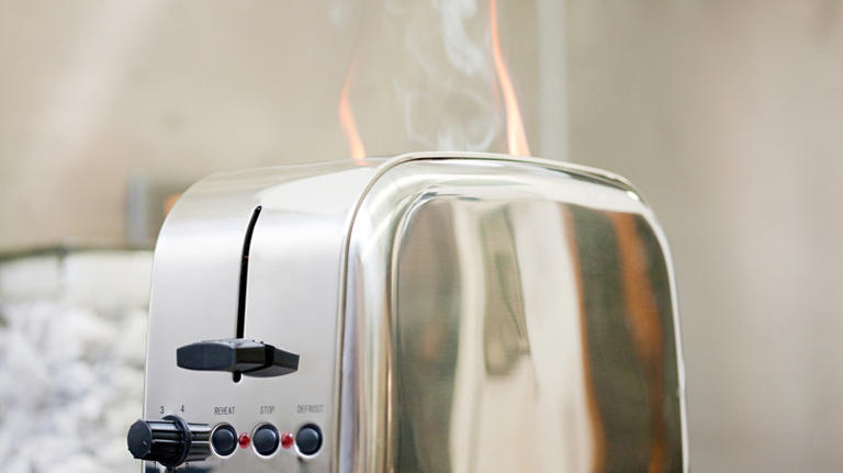 Take a picture of your oven before you travel, it's smarter than it sounds