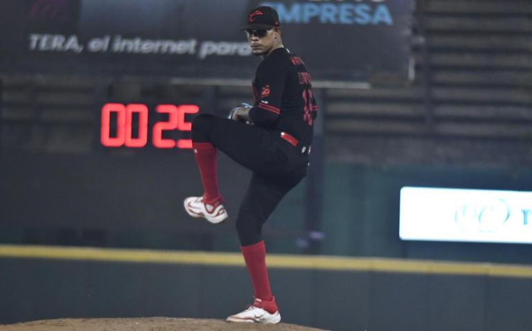 Caliente de Durango arma rally para igualar la serie a Tecolotes