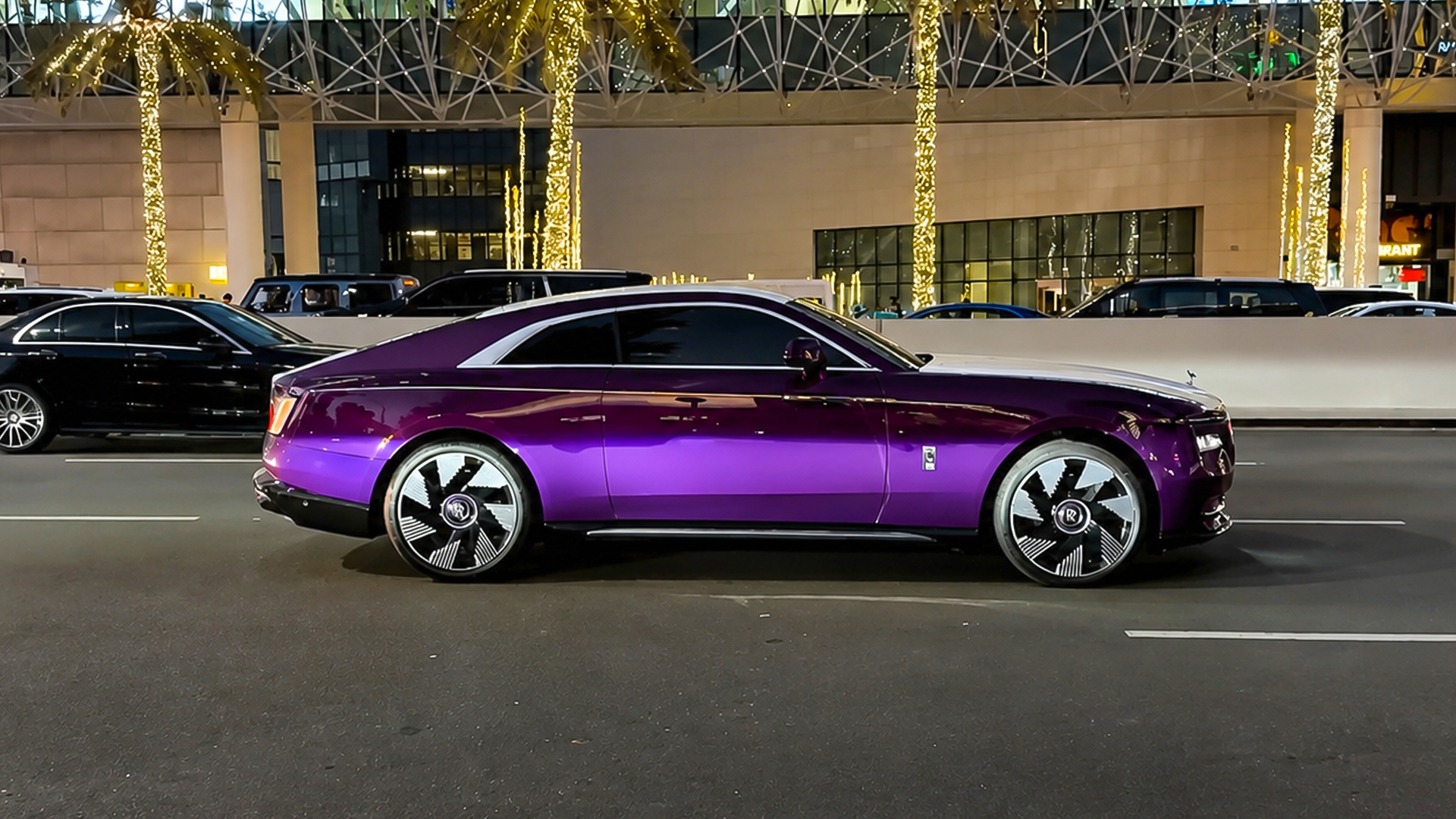 Rolls-Royce Wraith worth $350,000 defines prestige in Dubai