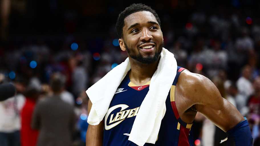 Former Louisville star Donovan Mitchell delivers historic NBA playoff ...