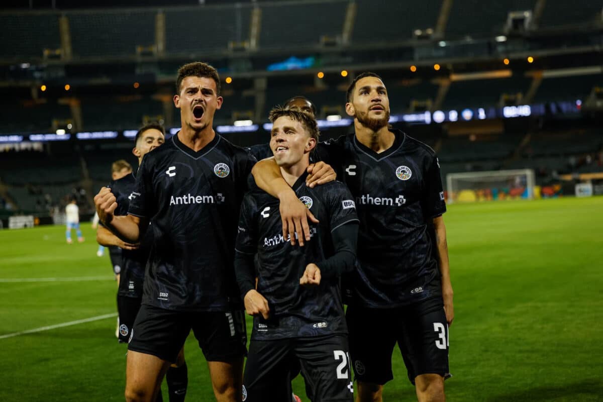 Roots keep climbing, topple El Paso Locomotive FC 2-1