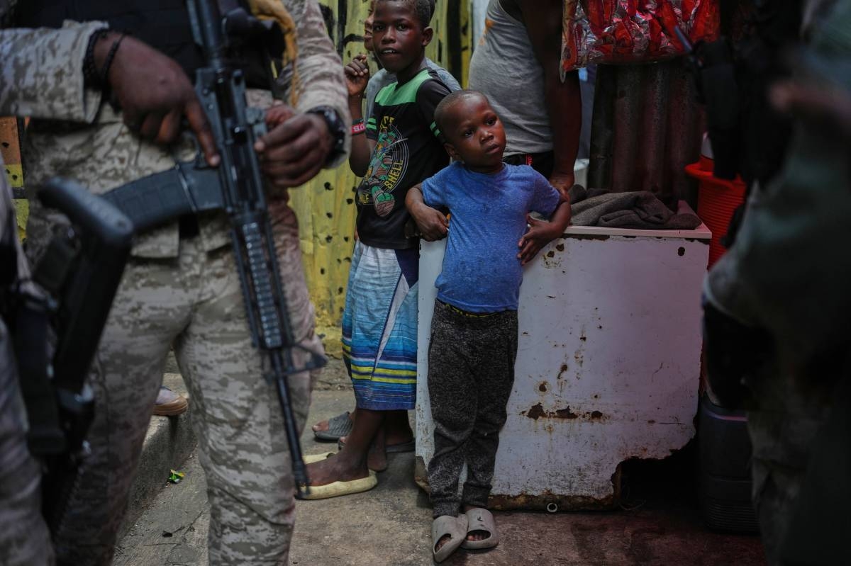 New gang violence in Haiti displaces hundreds of people
