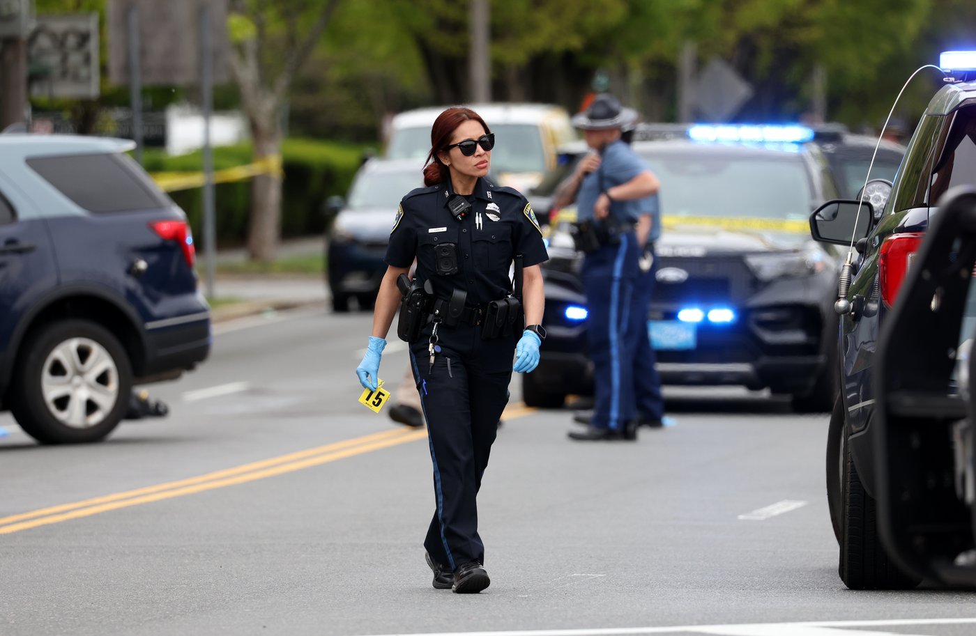Man with an assault rifle sprays rounds at drivers near Boston ...