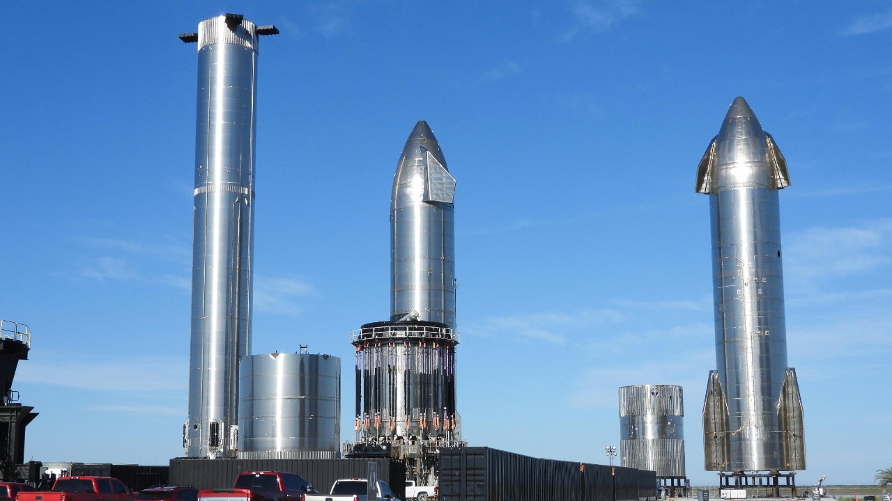 Starship V3 targets May 15 for its first flight — the 408-foot rocket ...