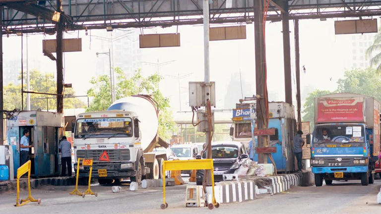After PM's appeal, transporters urge Maharashtra to abolish border ...