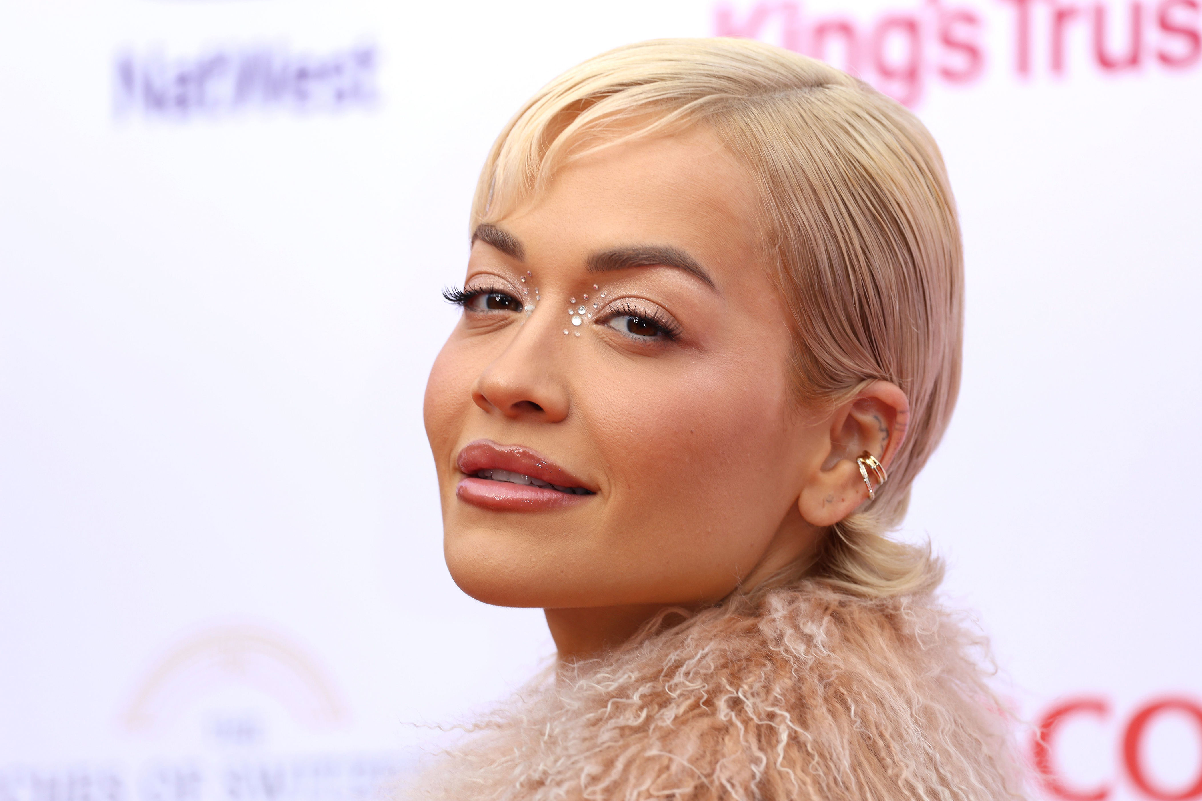 Rita Ora just found a new way to wear body glitter