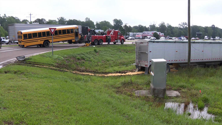 Rankin County school bus driver critically hurt in Highway 49 crash ...