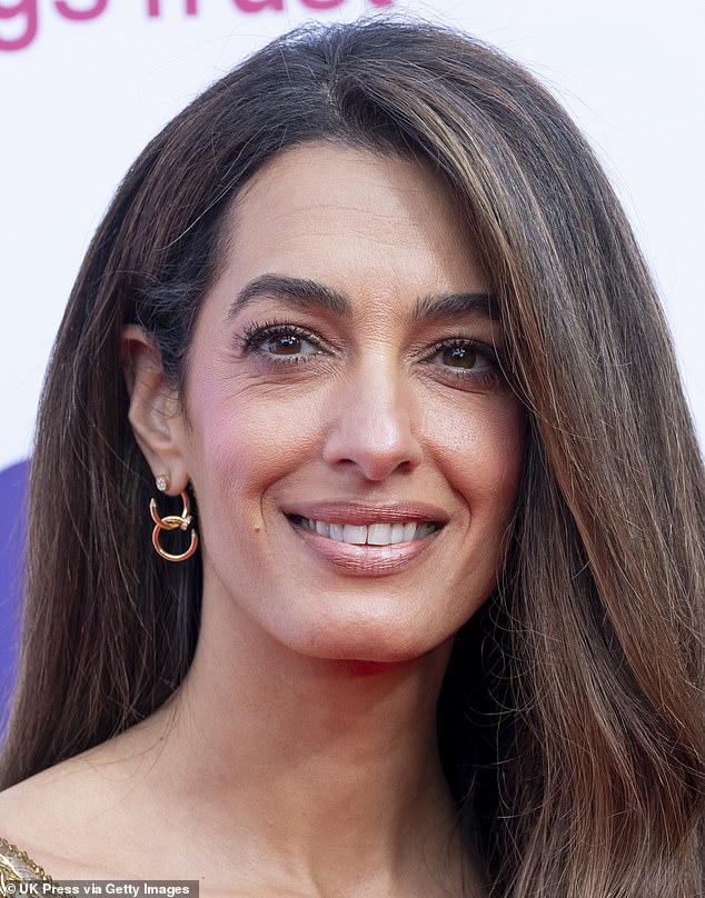 Why stars look sleepy on the red carpet: Expert debunks long-standing ...