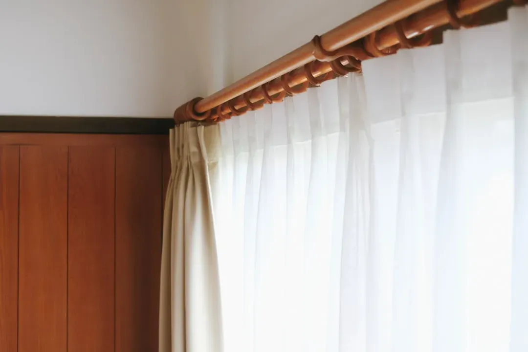 Designer cheat sheet - 13 tricks that make ceilings look higher