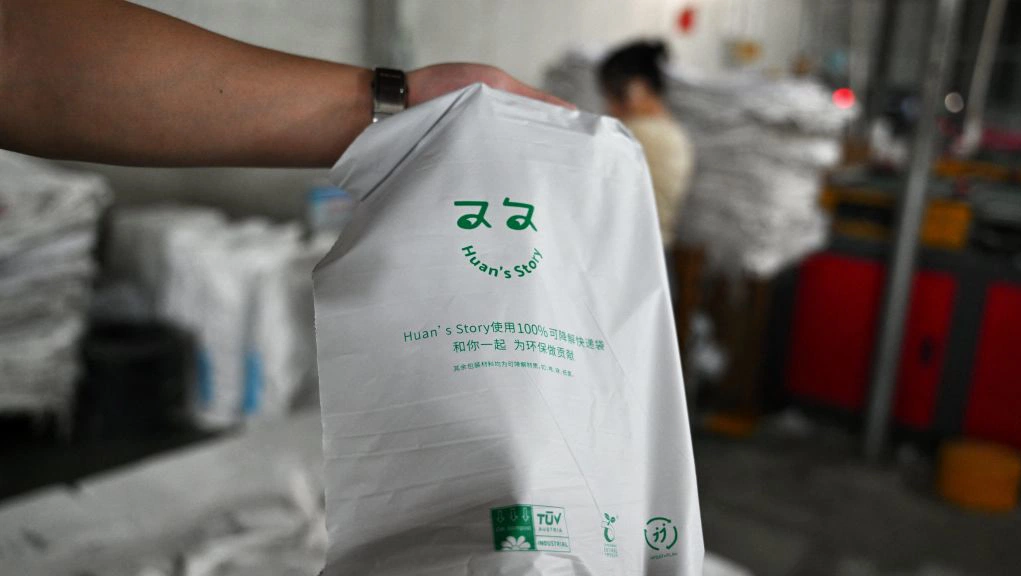 Chinese scientists create plastic that self-destructs in six days