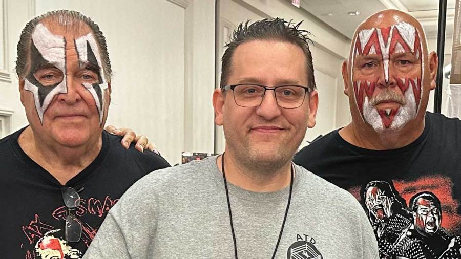 WWE pro wrestling legends coming to the area soon