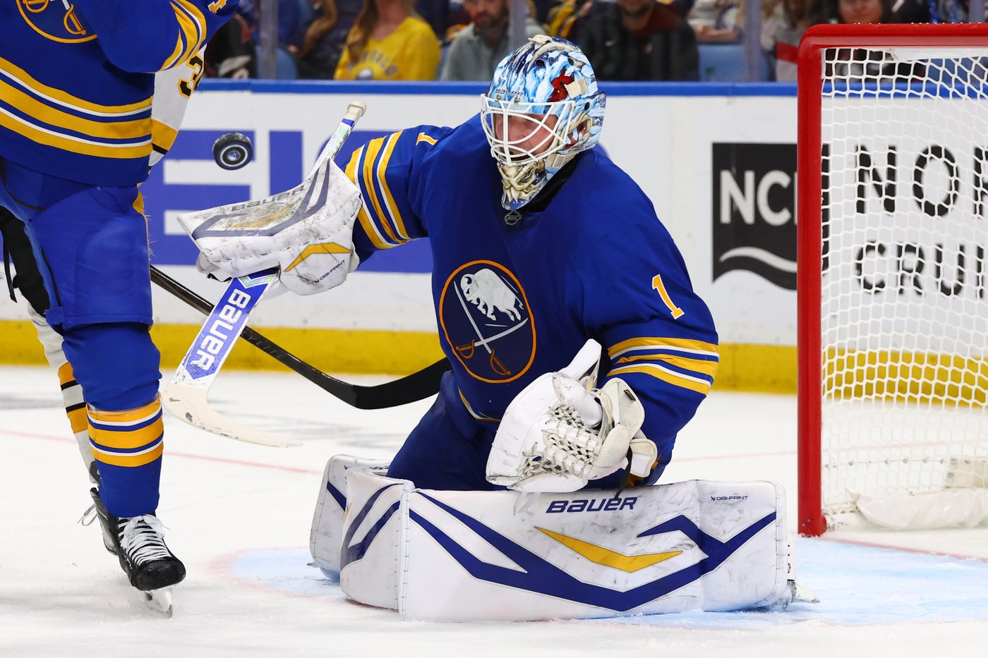 sabres-return-to-luukkonen-in-goal-after-back-to-back-blowout-losses-to