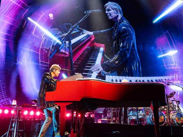 Journey's long farewell tour comes to Houston in November