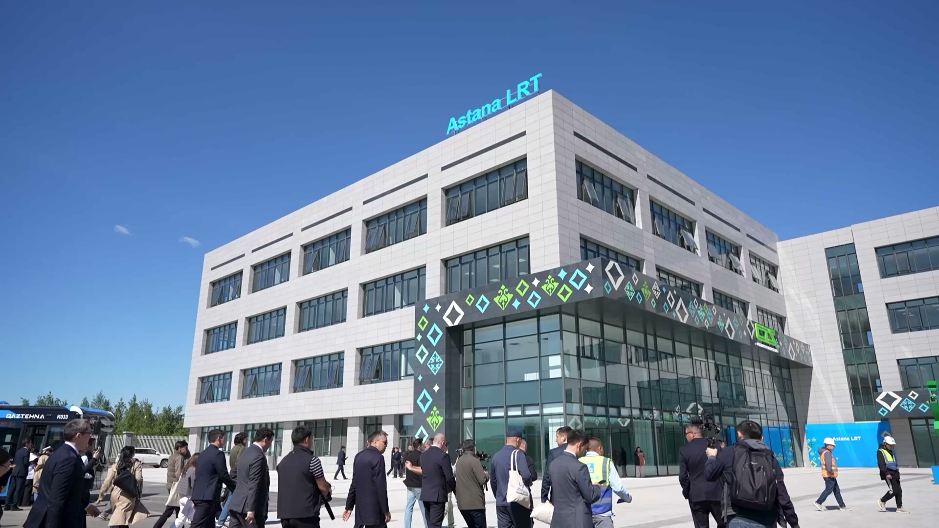 Kazakhstan launches driverless light rail transit system after 10 years ...