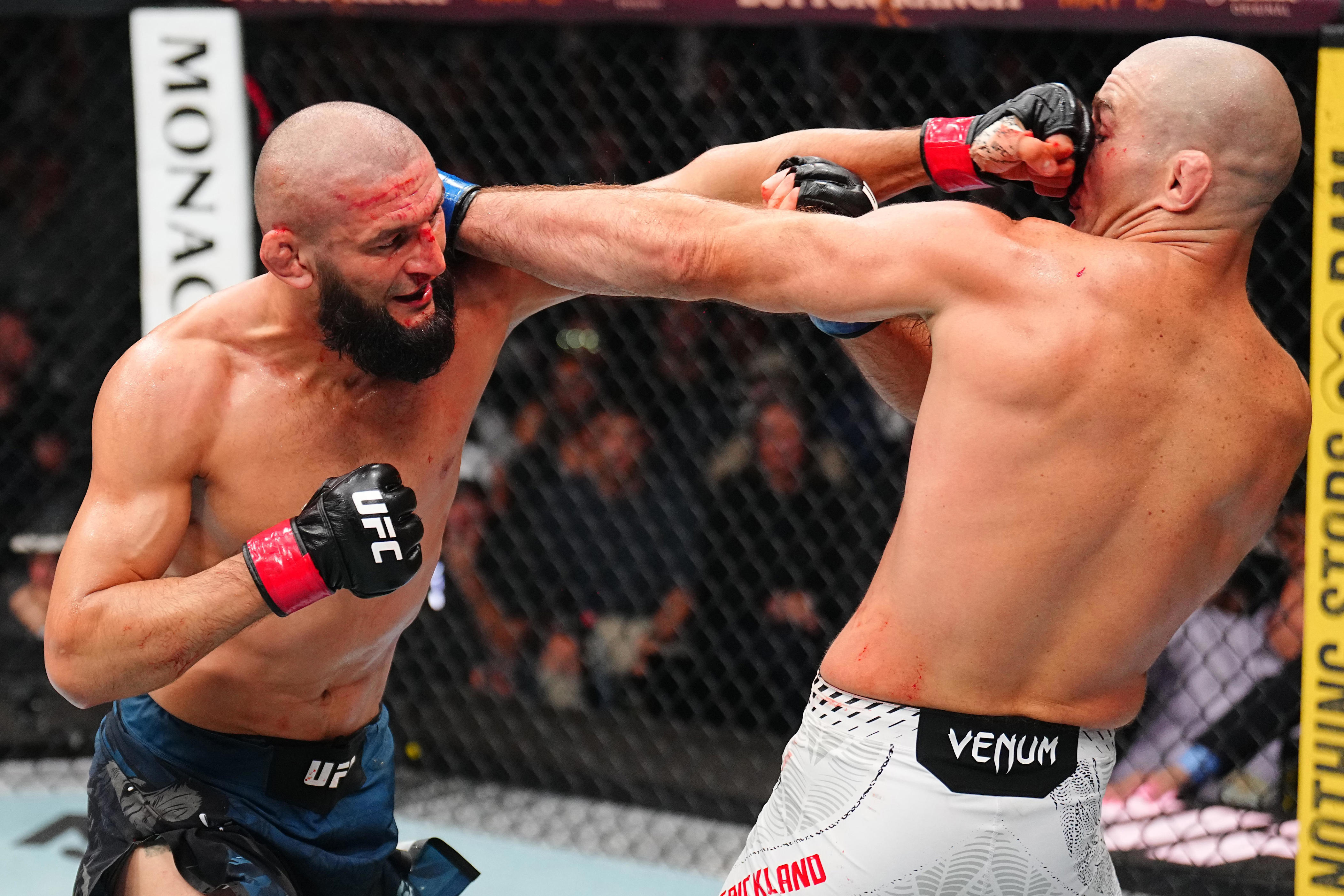 Robbery Review: Sean Strickland vs. Khamzat Chimaev at UFC 328