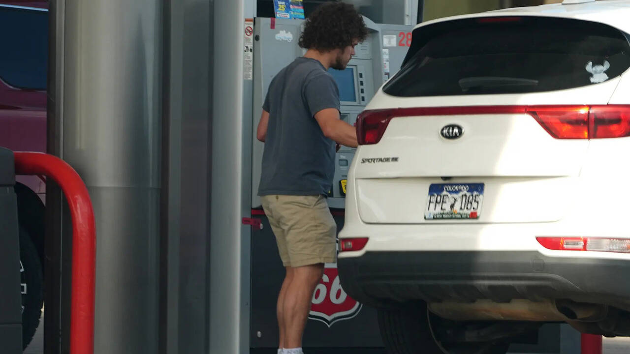 Analysis of proposed US gas tax suspension amid rising fuel prices