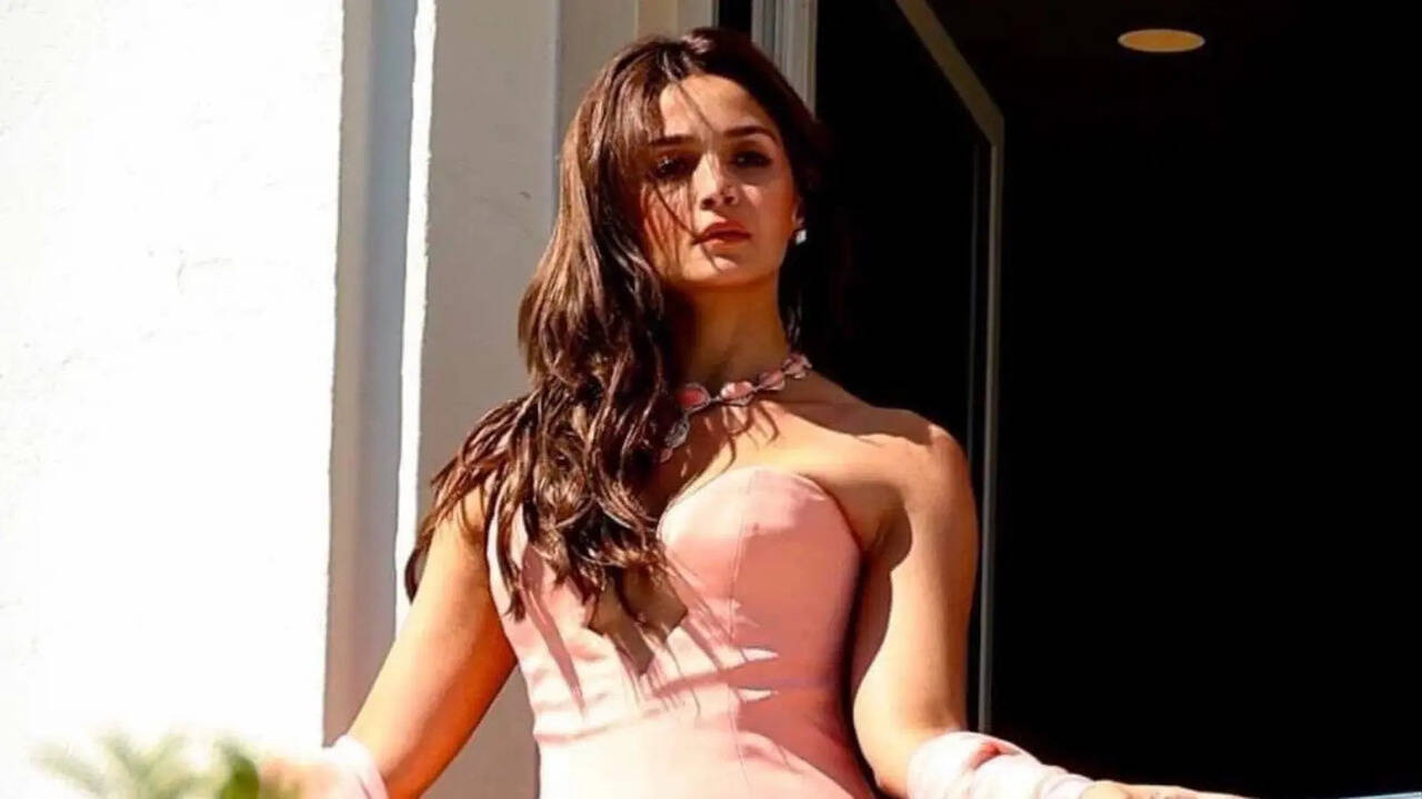 Cannes 2026: Alia Bhatt stuns in peach gown for her second look; poses with  Heidi Klum, Jane Fonda