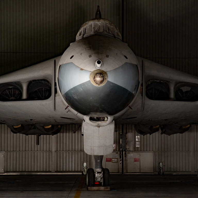 Operation Black Buck at RAF Waddington – 44 years on, Vulcan XM607 ...