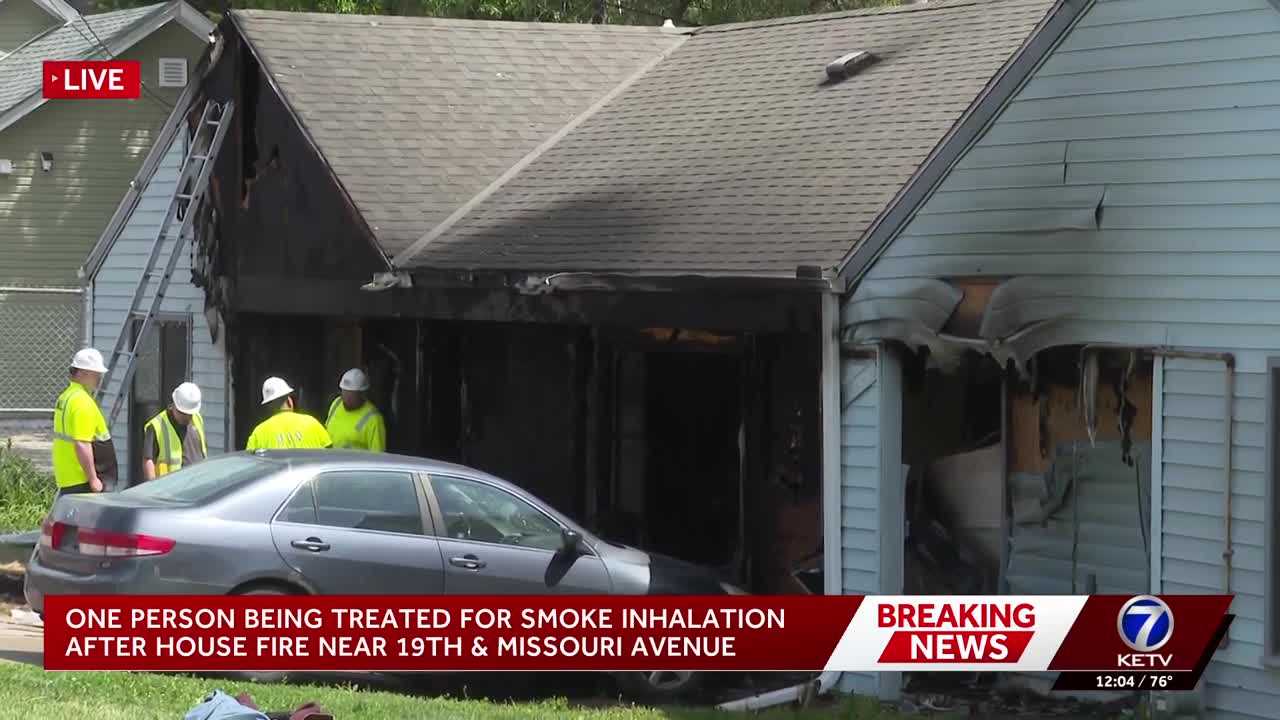 One injured, nine displaced after duplex fire in south Omaha