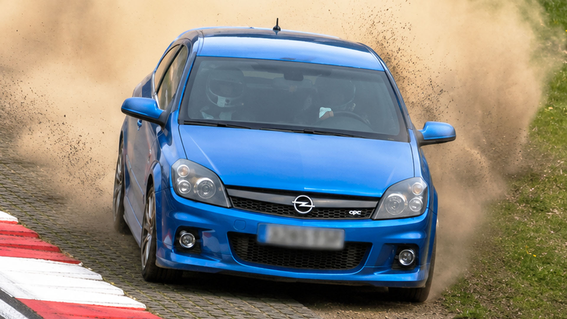 Driver pushes too hard through Nürburgring corner exit
