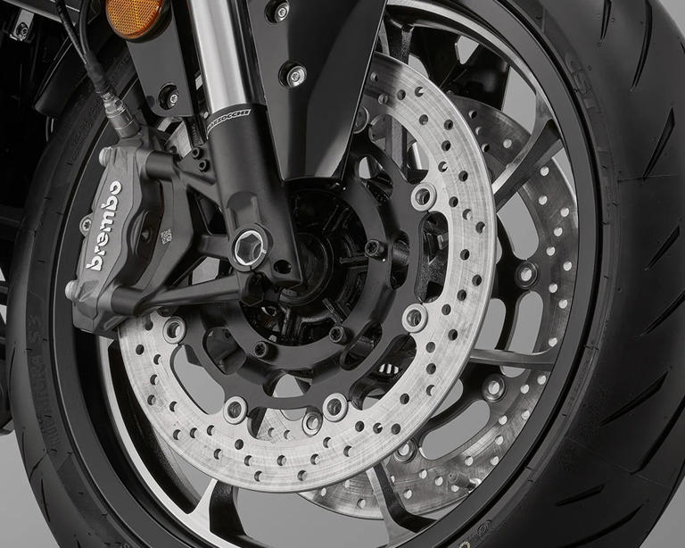 This stunning, approachable new performance moto hits the sweet spot on ...