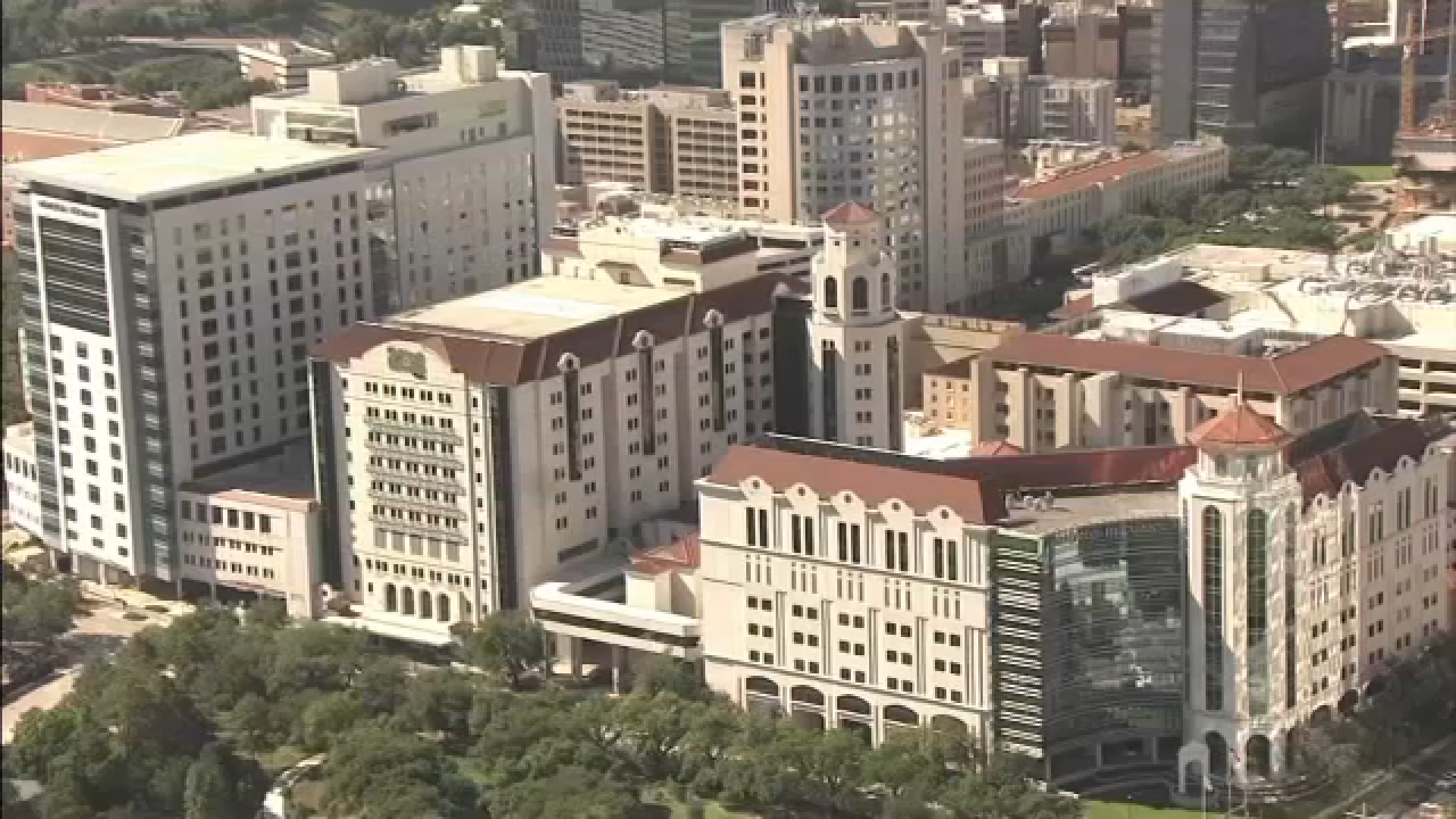 Former surgeon accused of altering patient records says he did it to ...