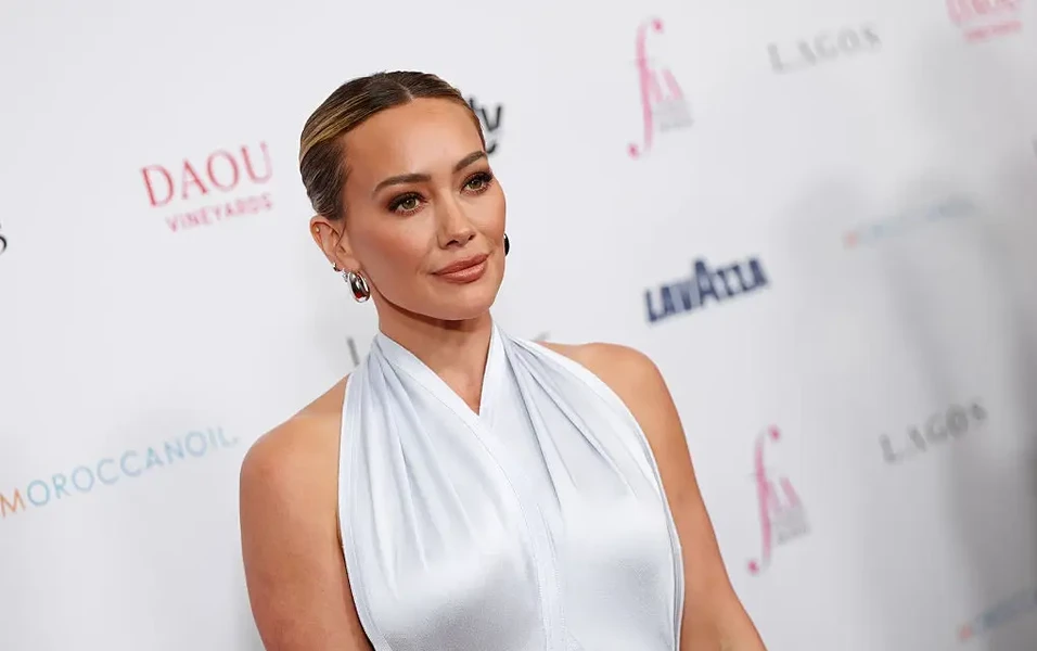Hilary Duff calls SI swimsuit cover scary yet empowering