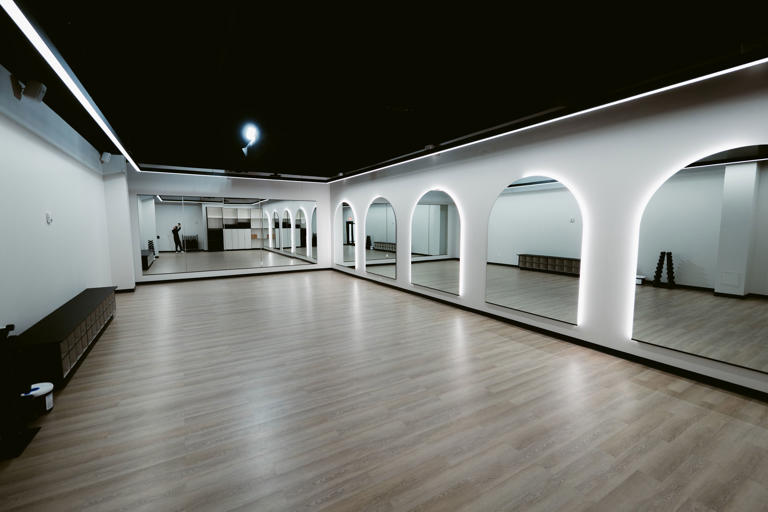 A closer look at Luxury Rentals In La With Private Gym