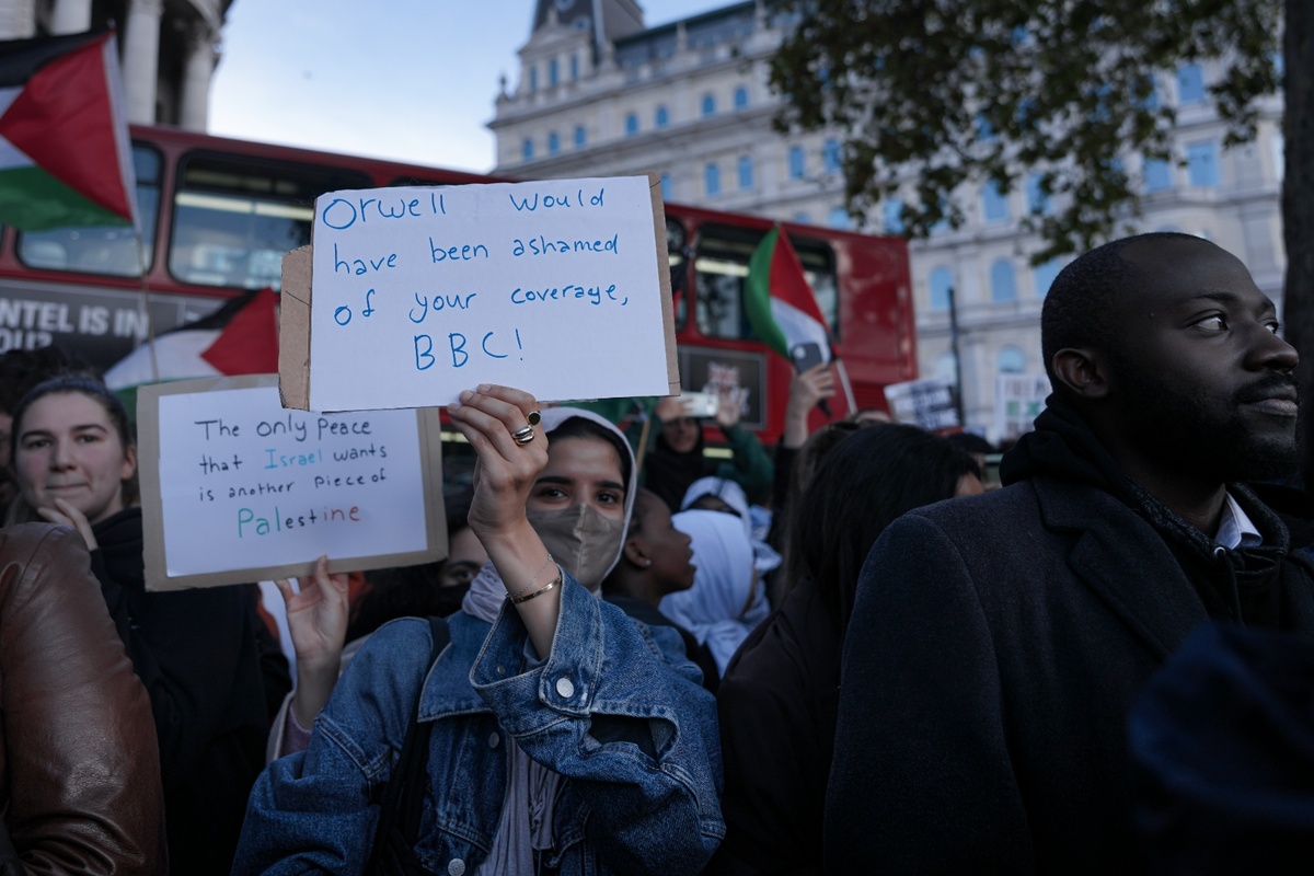 CNN, MSNBC and major US newspapers accused of 'pro-Israel' bias in Gaza ...