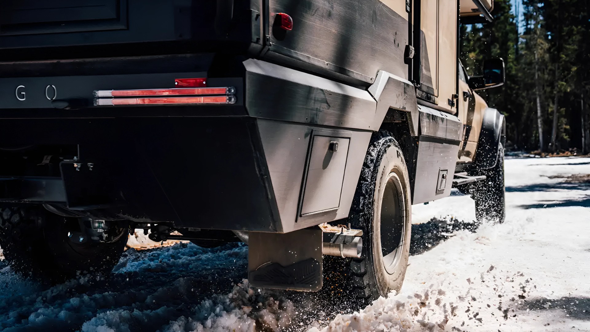 America’s quintessential RV outfit just served up an overlanding rig ...
