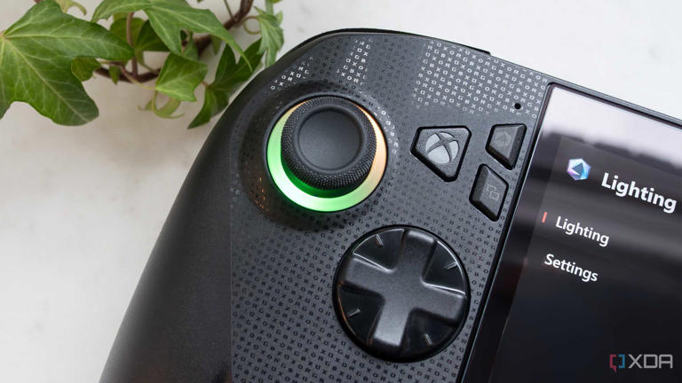 Intel Arc G3 might finally challenge AMD's hegemony in handheld gaming ...