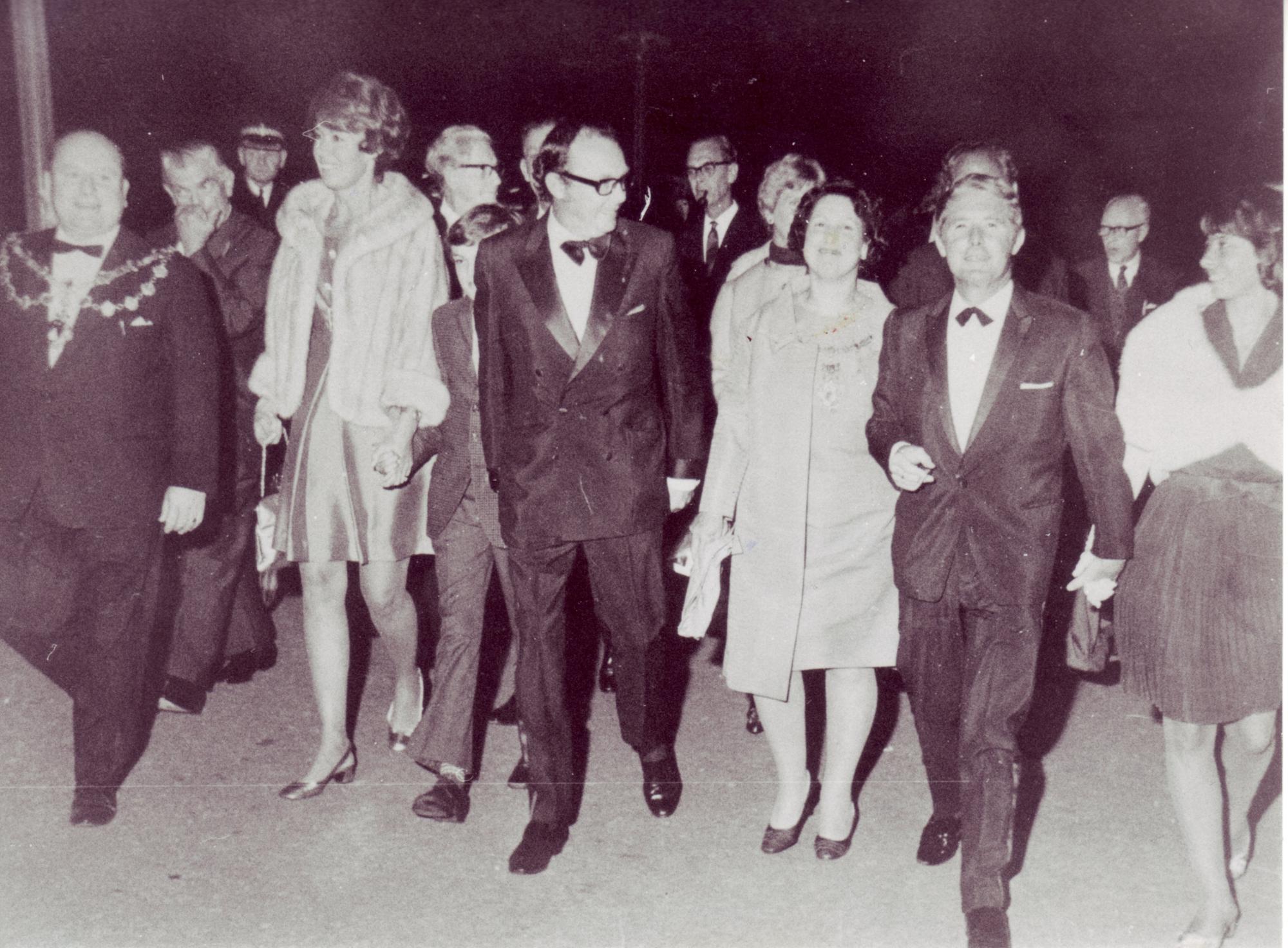 Rare pictures show comedy legend Eric Morecambe visiting Lancaster and ...