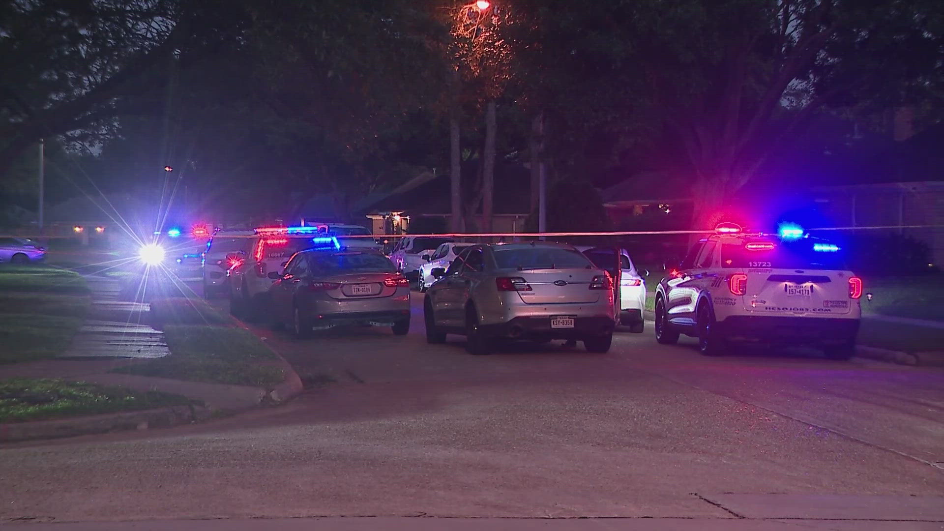 Sheriff: Man found dead inside vehicle in the Katy area
