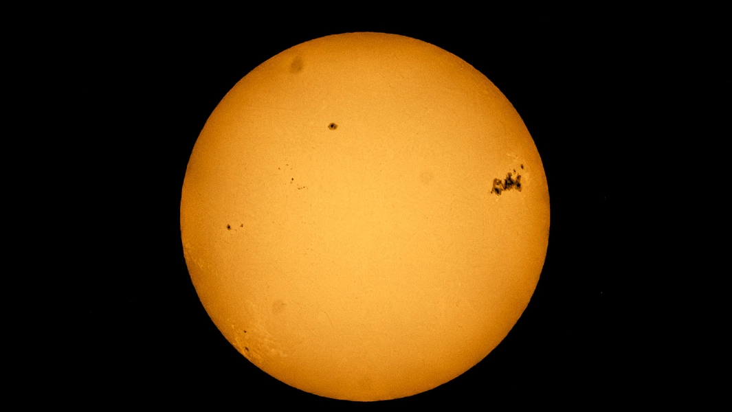 Study finds solar activity threshold that speeds space junk decay