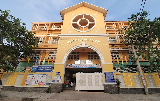 Nguyên nhân khiến hơn 100 học sinh tiểu học ở TP.HCM bị ngộ độc thực phẩm