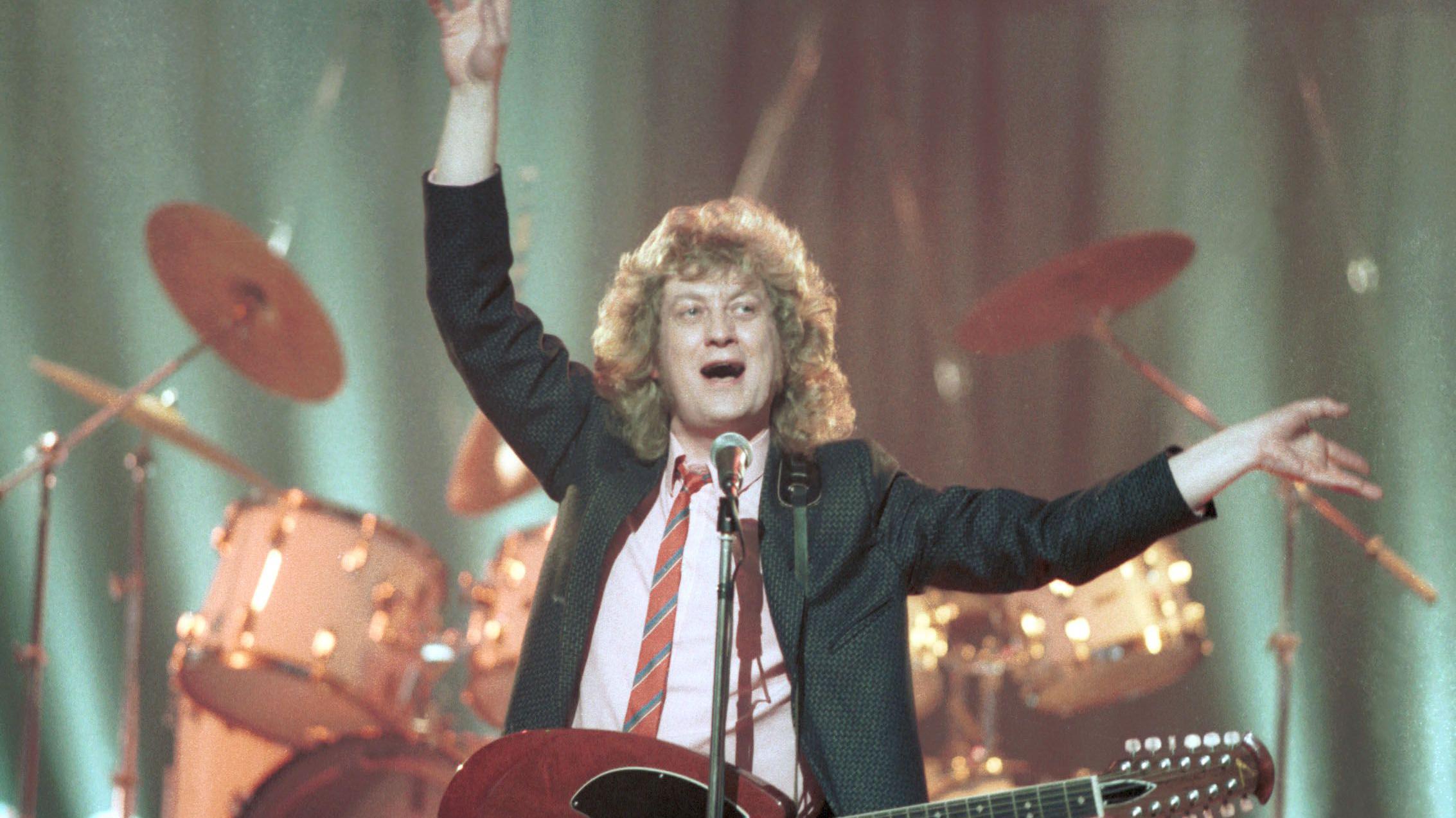 Musician teams up with Noddy Holder for new song