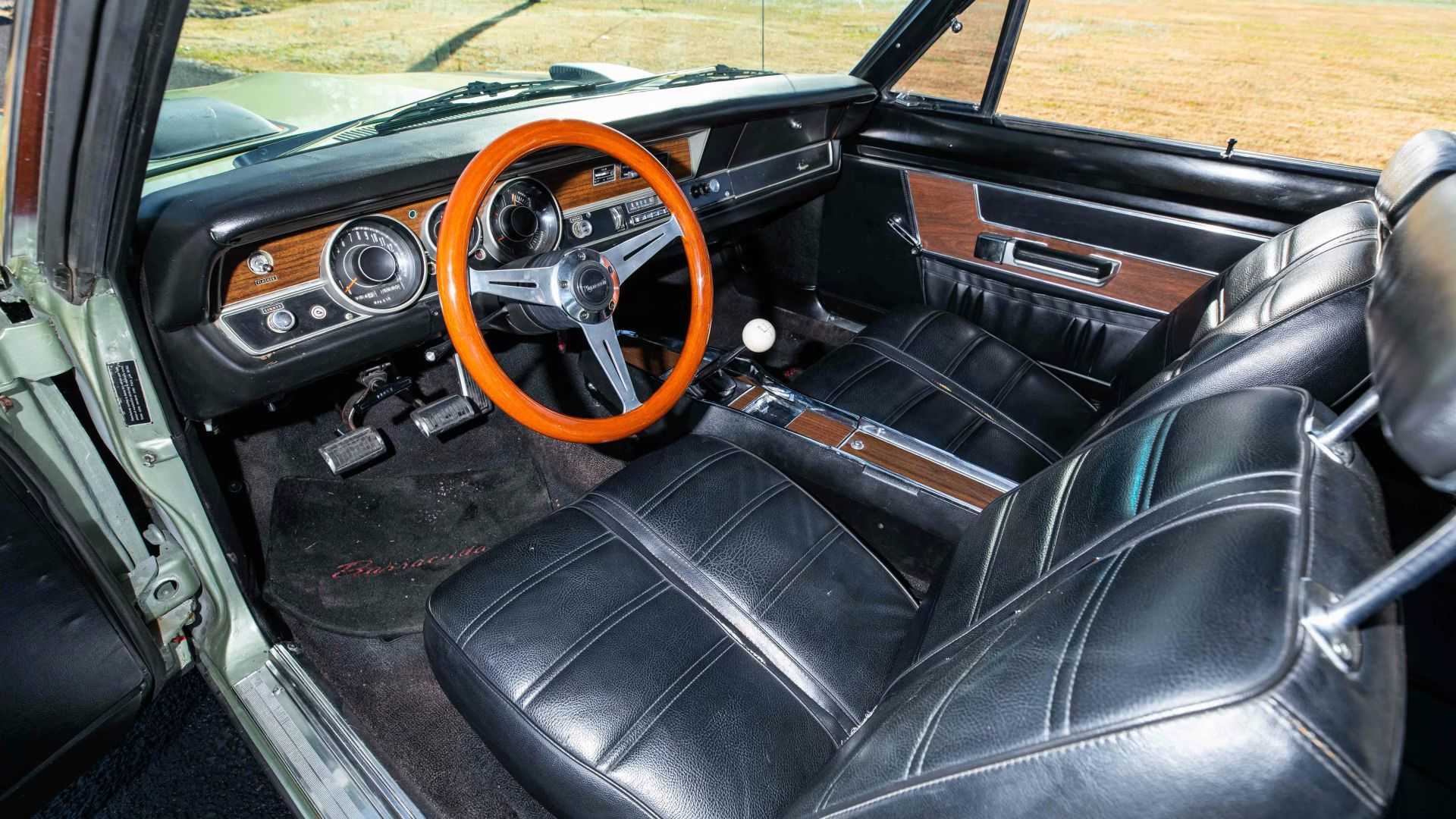 1967 Plymouth Barracuda Formula S 383 (4)