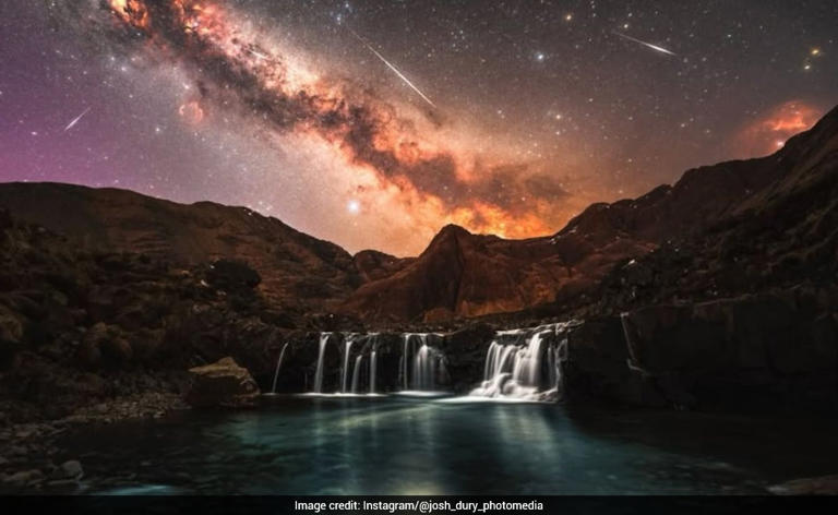 Astrophotographer captures stunning Lyrid meteor shower with Milky Way ...