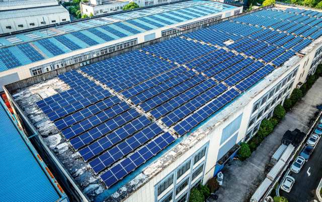War-driven fuel shock supercharges China's clean tech export boom