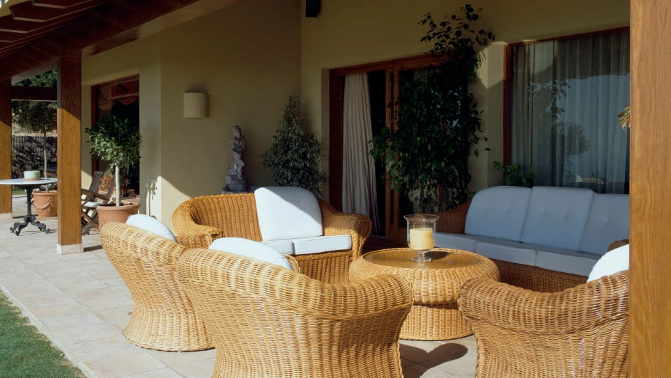 Smart folding furniture ideas for small spaces