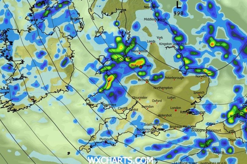 38mph wind, heavy rain and 'feels like 2C' in grim North Staffordshire ...