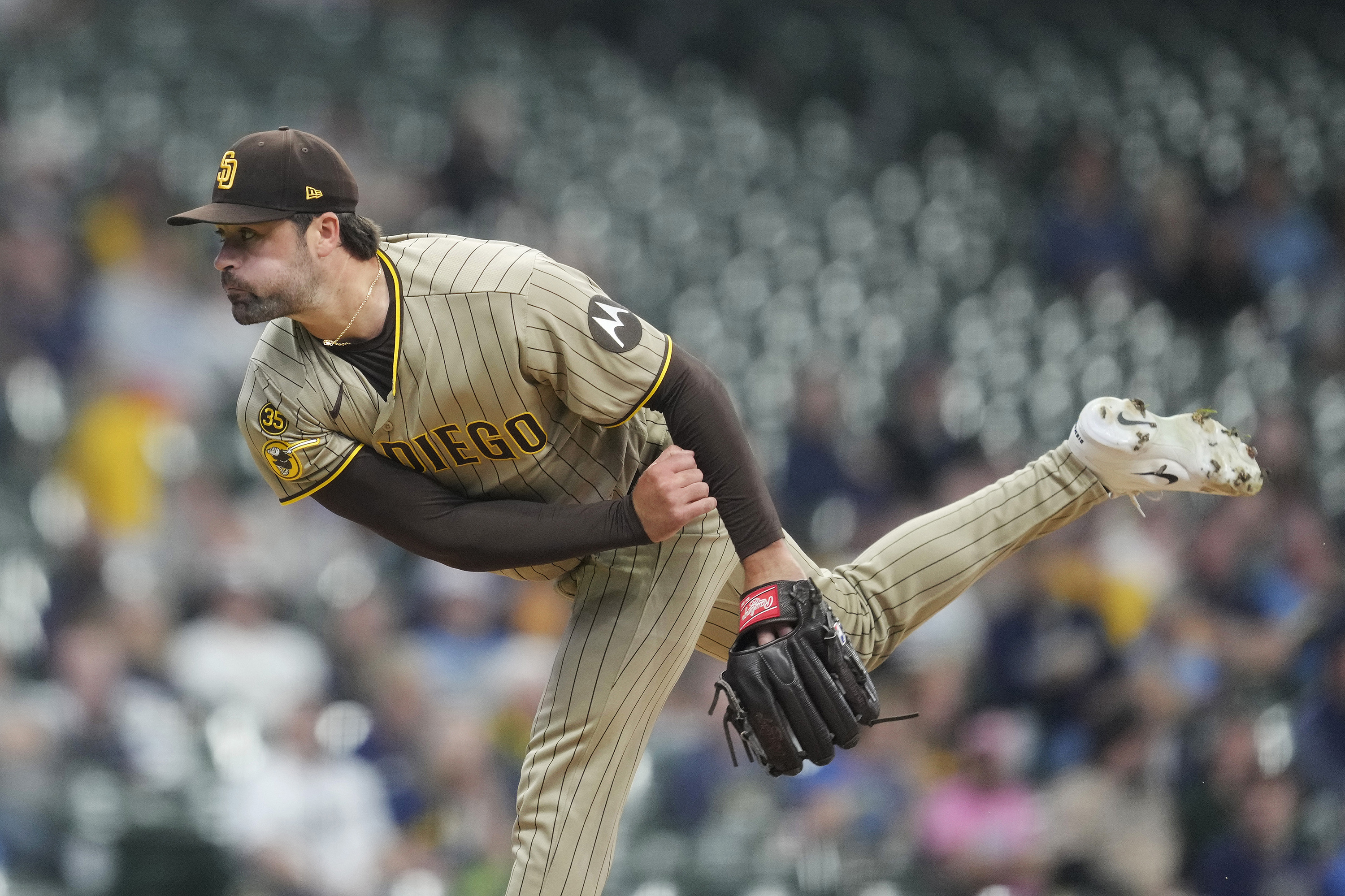Brewers rough up Matt Waldron in what could be his final game with Padres