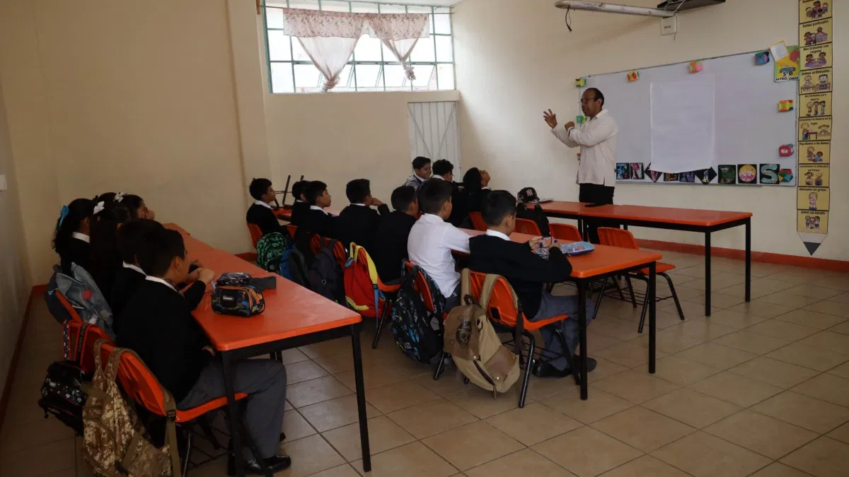 ¡Megapuente por día del maestro! Este estado suspende clases el 14 de ...
