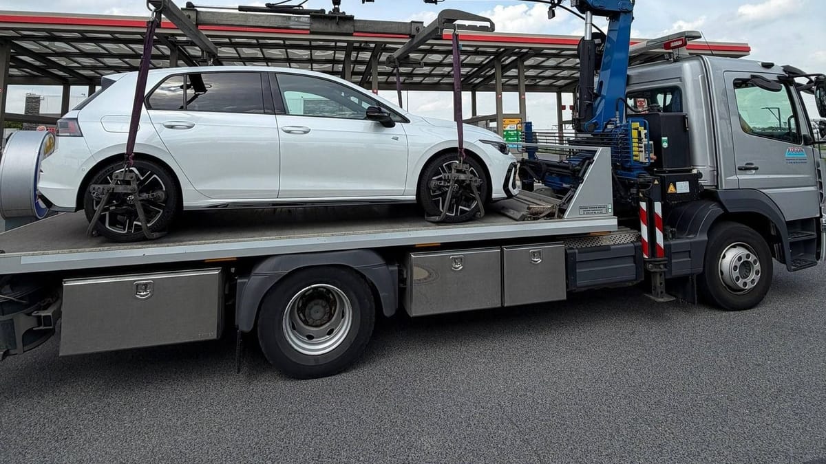 Fast 100 km/h zu schnell: Polizei fasst Raser auf der Autobahn
