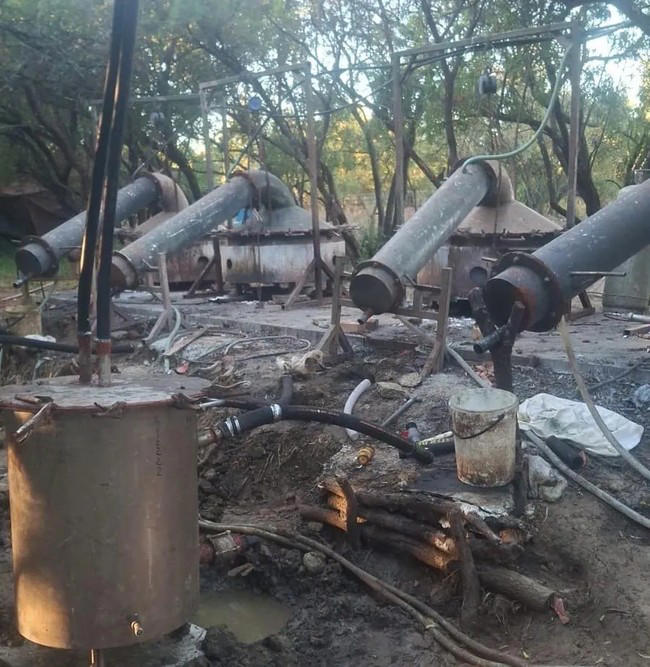 Police say a suspected drug manufacturing lab discovered in the North West has yielded drugs worth around R100 million.