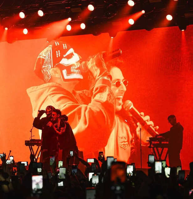 Talwiinder's surprise appearance at Hasan Raheem's Toronto concert has ...