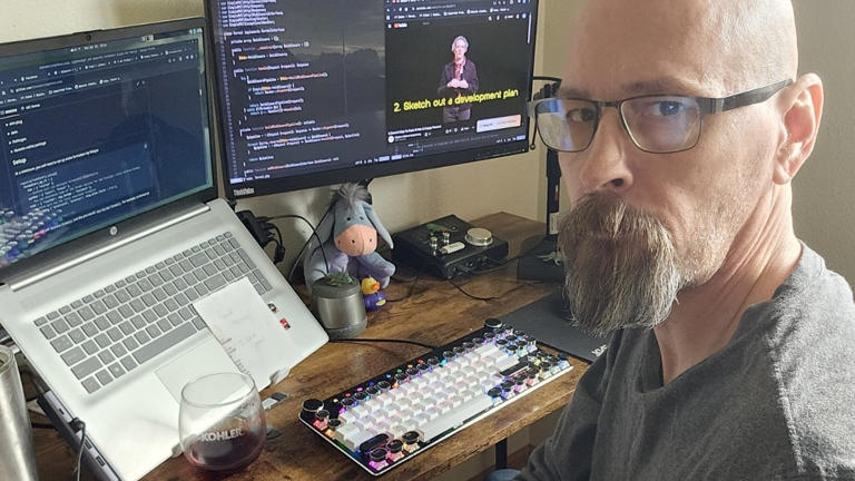 US techie shares why he feels 'unhireable' after 2,000 job recruiters ...