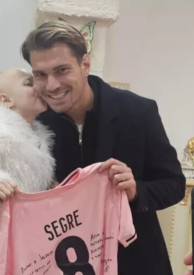 Addio ad Alessia La Rosa, la piccola tifosa del Palermo: 