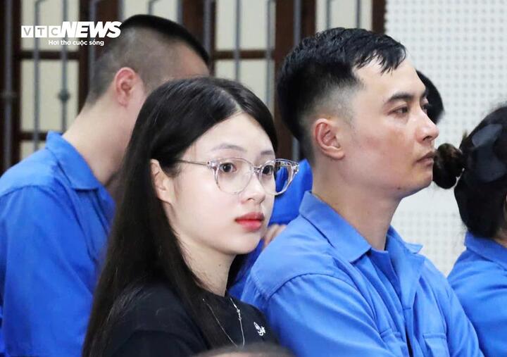 Bạn gái hỗ trợ thế nào để Bùi Đình Khánh, kẻ sát hại cán bộ công an lẩn trốn?