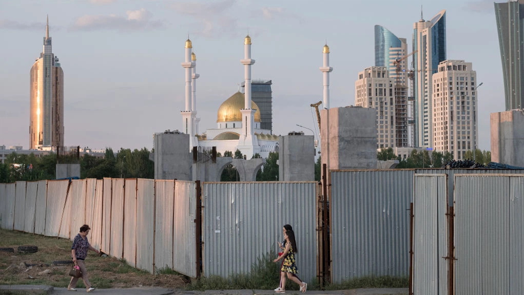 Astana opens long-delayed driverless light rail network